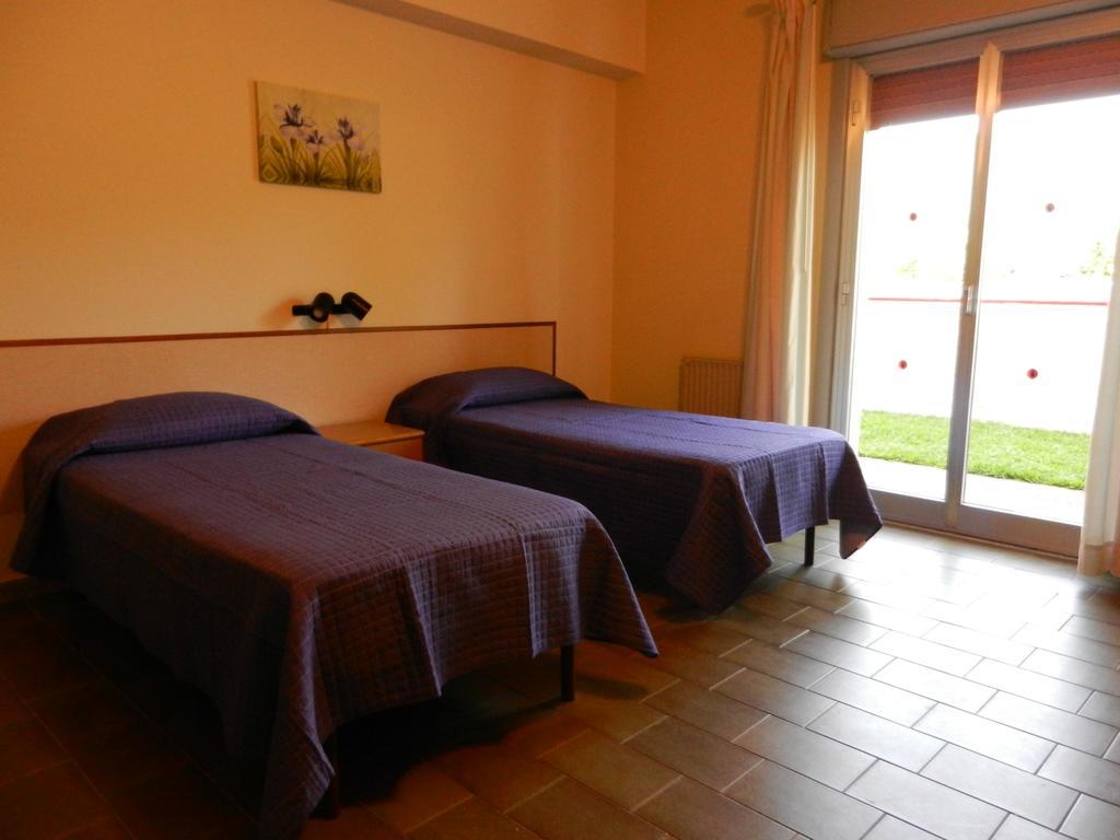 Villa Collina Giardini Naxos Ruang foto